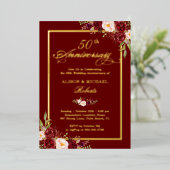 Burgundy Rood Bloemend 50ste Hochzeitstaart Gouddk Folie Uitnodiging (Staand Voorkant)