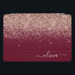 Burgundy Roos Gold Blush Pink Glitter Monogram iPad Pro Cover<br><div class="desc">Roos Gold - Blush roze en Bourgognige Sparkle Glitter Script Monogram Name Laptop Hoesje. Dit maakt de perfecte liefhebbende 16 verjaardag,  bruiloft,  vrijgezellenfeest,  verjaardagsdag,  baby shower of vrijgezellenfeest voor iemand die van luxe glam en stijl houdt.</div>