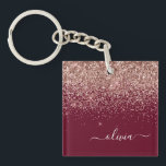 Burgundy Roos Gold Blush Pink Glitter Monogram Sleutelhanger<br><div class="desc">Burgundy en Roos Gold Blush Pink Faux Folie Sparkle Glitter Script Monogram Name Sleutelhanger. Dit maakt de perfecte liefhebbende 16 verjaardag,  bruiloft,  vrijgezellenfeest,  verjaardagsdag,  baby shower of vrijgezellenfeest voor iemand die van luxe glam en stijl houdt.</div>