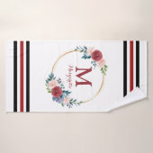Burgundy Roos met aangepaste monogram en naam Badhanddoek (Badhanddoek)