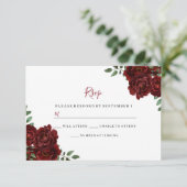 Burgundy Roos Romantic Wedding RSVP Kaartje (Staand voorkant)
