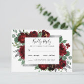 Burgundy Roos Winter Weddenschap rood en zilver RSVP Kaartje (Staand voorkant)