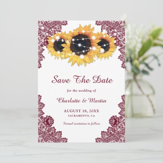 Burgundy Rustic Chic Lace Sunflower Save the Date (Staand voorkant)