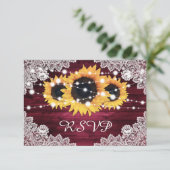 Burgundy Rustic Wood Lace Sunflower Wedding RSVP Kaartje (Staand voorkant)