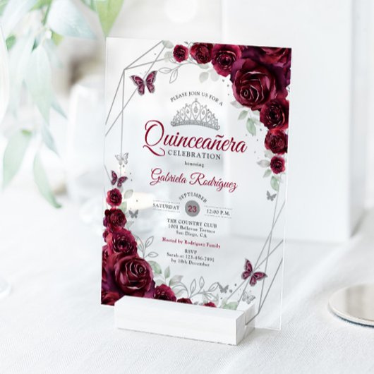 Burgundy Watercolor Floral Quinceanera Acryl Uitnodigingen