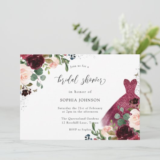 Burgundy Waterverf Floral Dress Vrijgezellenfeest Kaart (Staand voorkant)