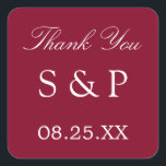Burgundy Wedding Favor Dank je Sticker<br><div class="desc">Burgundy Wedding Favor Hartelijk dank Sticker,  wees u alstublieft persoonlijk aan met initialen van het paar en de datum van de bruiloft,  met behulp van de online personalisatie-sjabloon voordat u bestelt.</div>