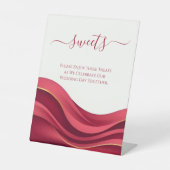 Burgundy Wedding Sweets Reclamebord Met Voetstuk (Voorkant)