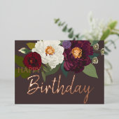 Burgundy White Floral Happy Birthday Real Gold Folie Feestdagenkaart (Staand Voorkant)