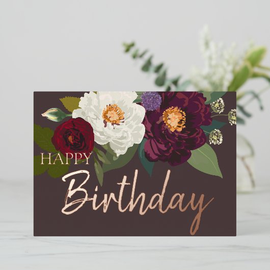 Burgundy White Floral Happy Birthday Real Gold Folie Feestdagenkaart (Staand Voorkant)
