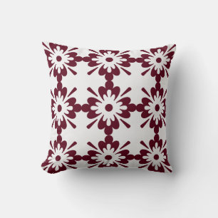 Burgundy & White Geometric Floral Pattern Kussen
