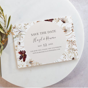 Burgundy Wildflower Horizontale Bewaar de datum Save The Date