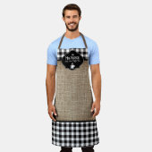 Burlap Black Buffalo Check gepersonaliseerd Schort (Gedragen)