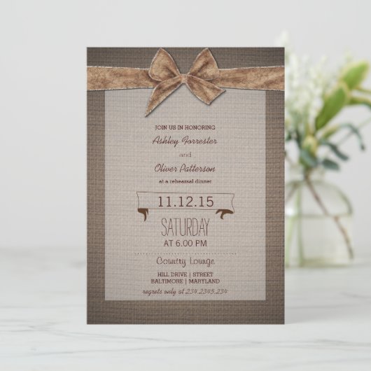 Burlap & Bow Rustic Country Rehearsal Dinner Kaart (Staand voorkant)