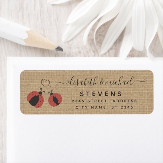 Burlap roemrijke ladybugs in liefde bruiloft etiket (Insitu)