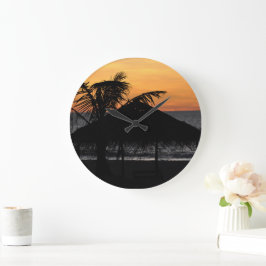 Burma beach sunset grote klok