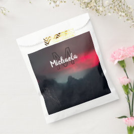 Burning clouds, fog and mountains monogram in sky bedankzakje