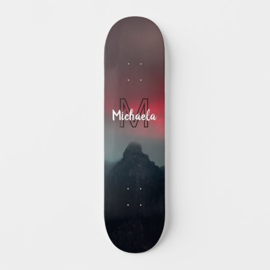 Burning clouds, fog and mountains monogram in sky persoonlijk skateboard (Voorkant)