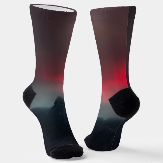 Burning clouds, fog and mountains monogram in sky sokken (Gebogen)