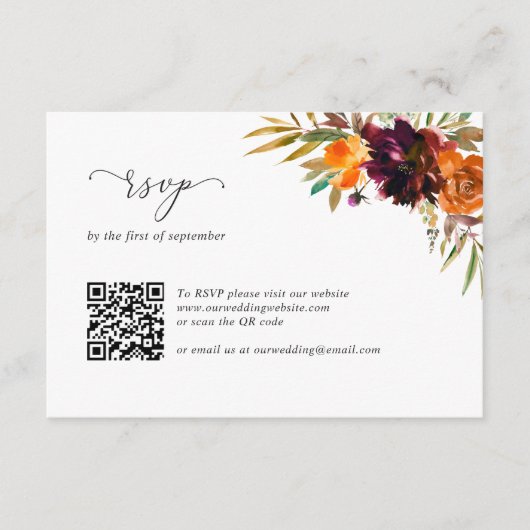 Burnt Oranje Burgundy Rustic QR Code Weddenschap RSVP Kaartje (Voorkant)