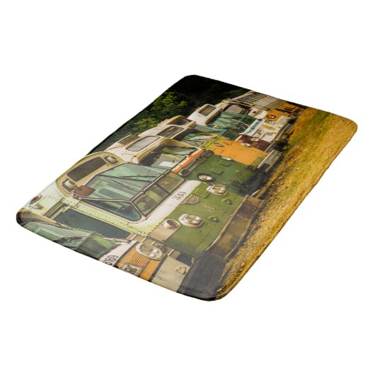 Bus Graveyard Large Bath Mat (Gekanteld)