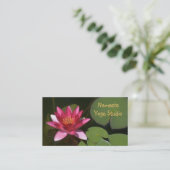  BUS.KAART./DIEP ROOS-GEKLEURDE LOTUS BLO VISITEKAARTJE (Staand voorkant)