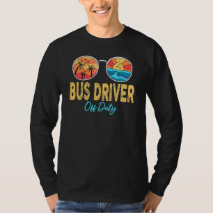 Buschauffeur buiten dienst Zonnebril vorige dag op T-shirt