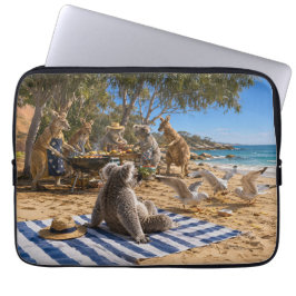 Bush BBQ met kangoeroes en koala's Laptop Sleeve