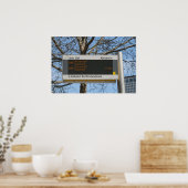 Bushaltebord in Berlijn Poster (Keuken)