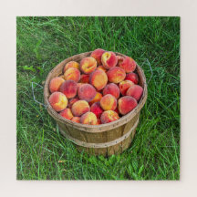 Bushel Basket of Fresh Peaches - 676 stuk
