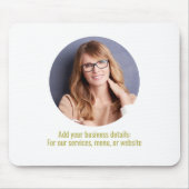 Business Logo Eenvoudig Minimalistisch Goud en Wit Muismat (Voorkant)