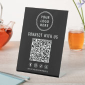 Business Logo QR Code Black Tabletop Reclamebord Met Voetstuk (Insitu)