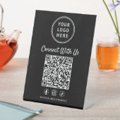 Business Logo QR Code Black Tabletop Reclamebord Met Voetstuk (Insitu)