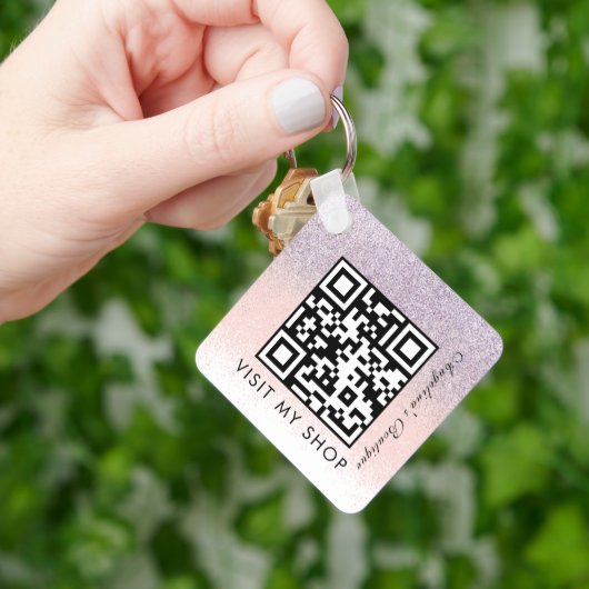 Business QR Code Monogramed Faux Glitter Sleutelhanger (Hand)