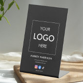 Business Social Media Logo Professional Reclamebord Met Voetstuk