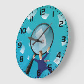 Businessman Giant Magnifying Glass Flying Papers Grote Klok (Hoek)