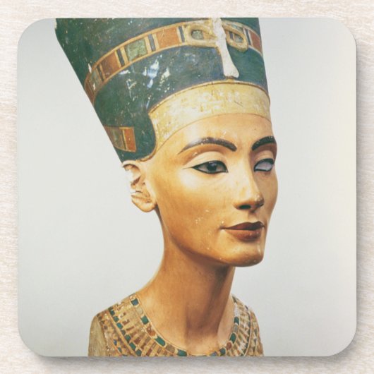 Bust van koningin Nefertiti uit de studio van de S Onderzetter (Voorkant)