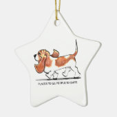Busy Basset Hound Keramisch Ornament (Links)