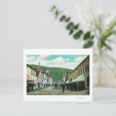Busy Day on Third Street Uitzicht Briefkaart (Staand voorkant)