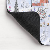 Busy Snowy Mountain Alpine Ski Village Muismat (Hoek)