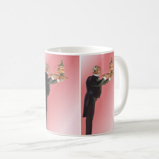  butler in een smoking serveert wijn op dienblad koffiemok (Voorkant rechts)