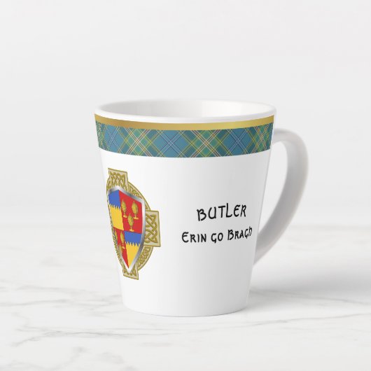 Butler Irish Shield & Tartan gepersonaliseerd Latte Mok (Rechterhoek)