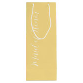 Butter Geel gestileerd Script Maid of Honor Wijn Cadeautas (Achterkant)