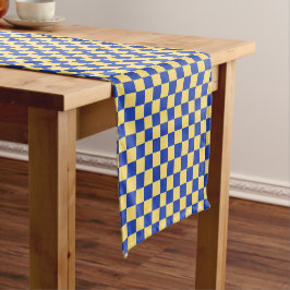 Butter yellow and blue checkered board pattern korte tafelloper