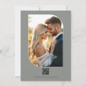 Butter Yellow & Dove Gray Botanical Floral Wedding Kaart (Achterkant)