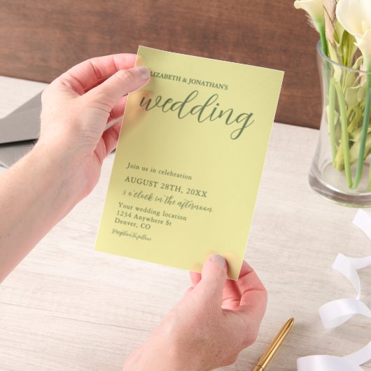 Butter Yellow en Sage Minimalist Wedding Vellum Uitnodigingen (Draagbaar)