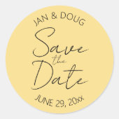Butter Yellow gestileerde bruiloft Bewaar de datum Ronde Sticker (Voorkant)