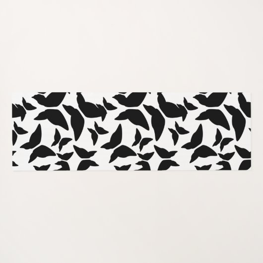 Butterflies Black Pattern Yoga Mat (Achterkant (horizontaal))