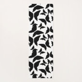Butterflies Black Pattern Yoga Mat (Achterkant)