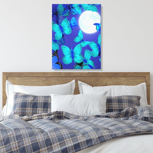 Butterflies en Moths in een Deep Blue Moonlit Sky Canvas Afdruk (Insitu (Slaapkamer))